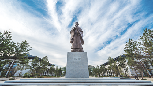 郑济洲：儒家政德修养观的三重关切